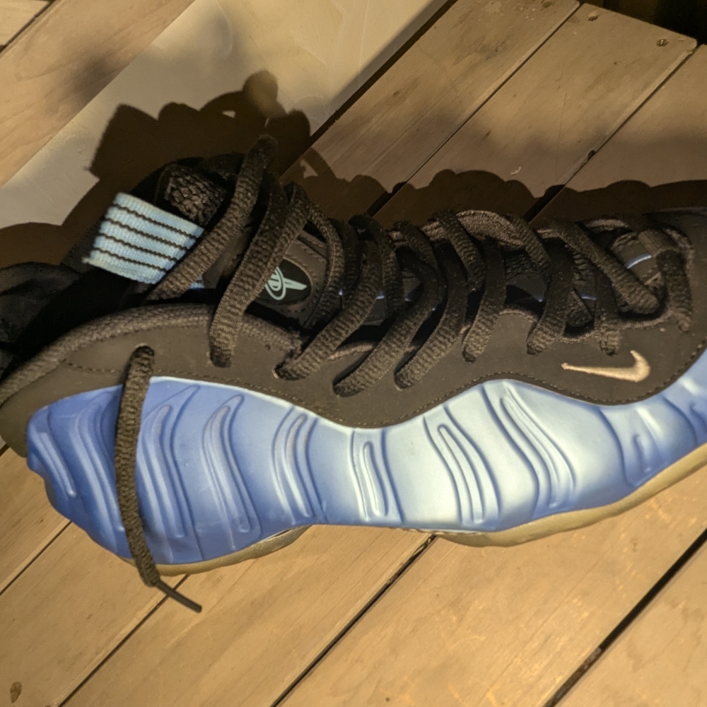 Nike Blue and Black Foamposite Sneakers with Ribbed Design